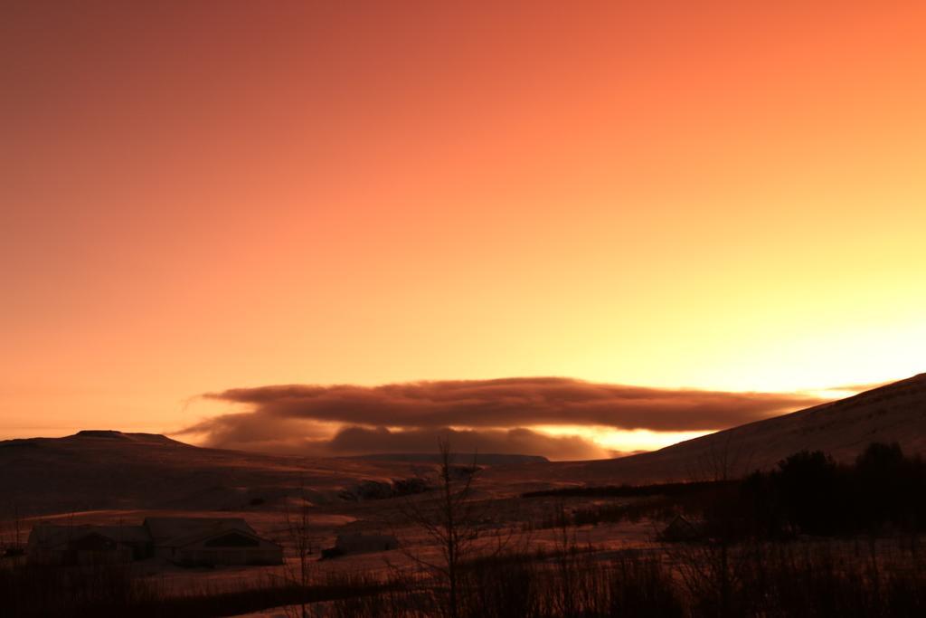Guesthouse Steindorsstadir, West Iceland เรย์ค็อลต์ ภายนอก รูปภาพ