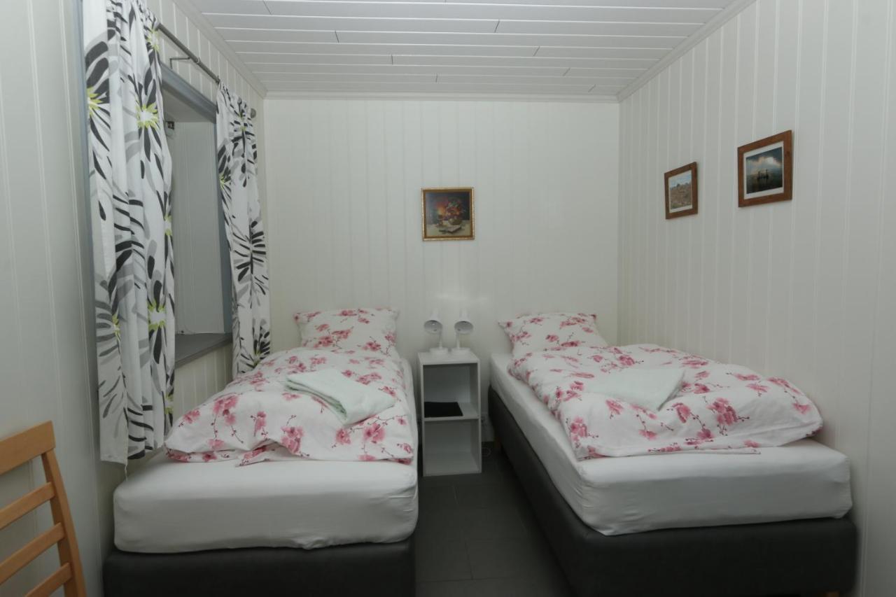 Guesthouse Steindorsstadir, West Iceland เรย์ค็อลต์ ภายนอก รูปภาพ